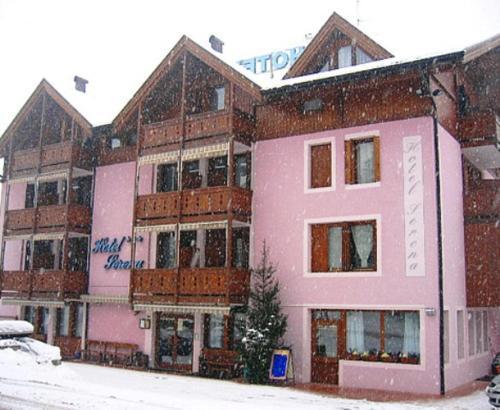 Hotel Serena Dimaro Exterior foto